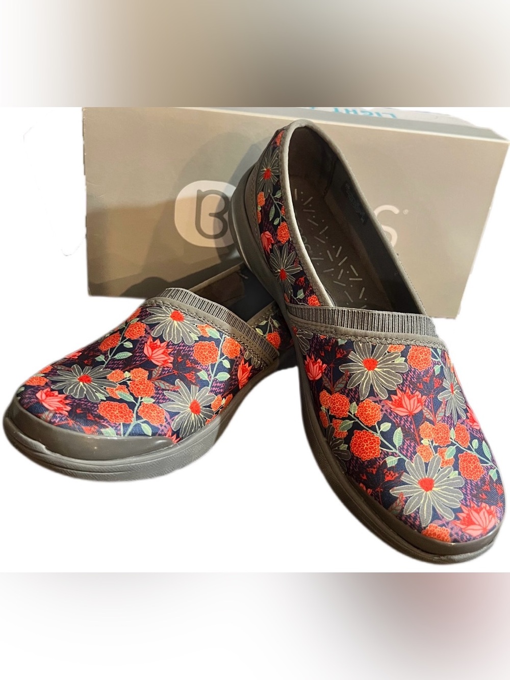 Bzees Women's Slip-On Floral Flats in Gray with Red and Orange Flowers, Size 9W